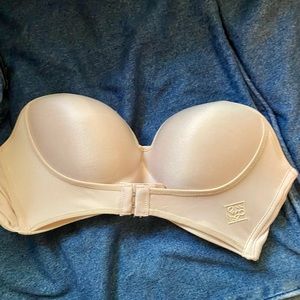 Strapless push-up bra